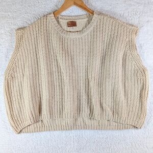 406-Pol‎ Women's Cream Sleeveless Sweater
